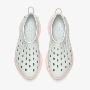 Kane women’s shoes sz 7
